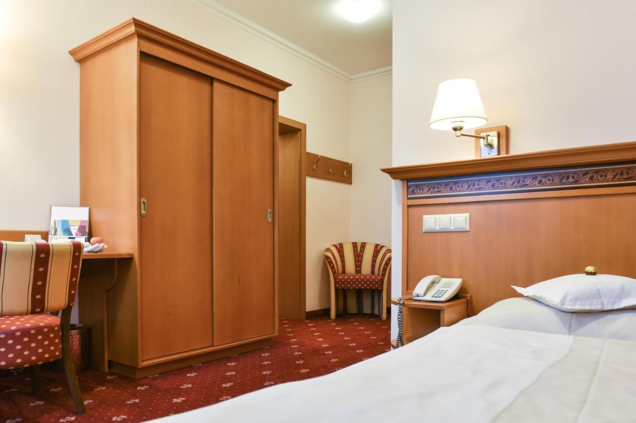 Hotel Alexandra Wels Exterior photo